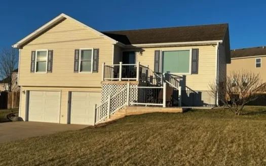 Immaculate Home for Sale in Cameron Mo