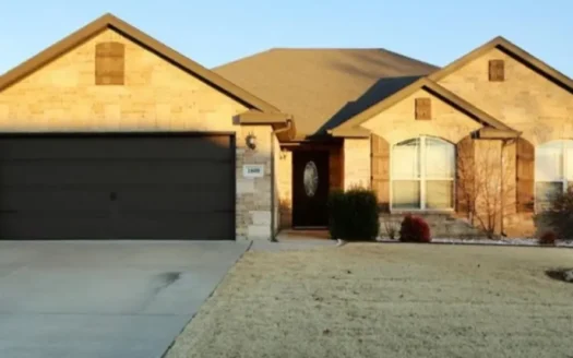 Home in Town Bentonville, Ar