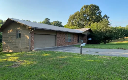 Arkansas Ozarks Home in Town for Sale Located Marshall, Ar