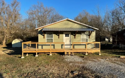 Newer Construction House in Town in West Plains, Mo