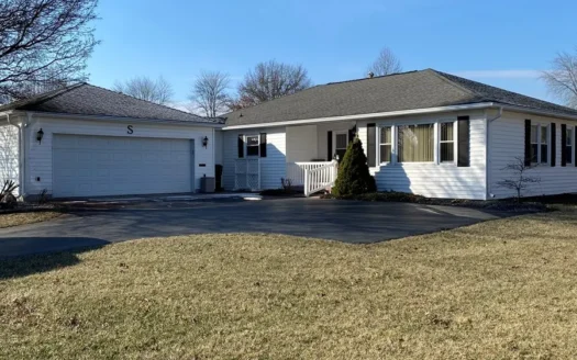 Immaculate 2 Bedroom, 3 Bath Home, Robinson, Il