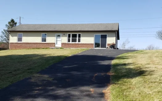 3 Br, 1 Ba, Brick Ranch for Sale in Rural Retreat, Va