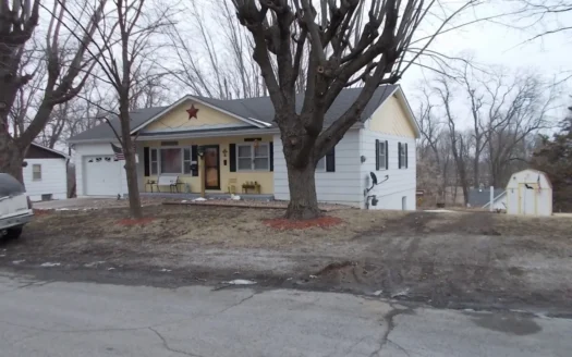 Charming 3 Bedroom Ranch with Basement Apartment