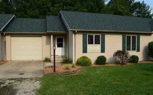 2 Bedroom, 2 Bath Townhouse, Palestine, Il