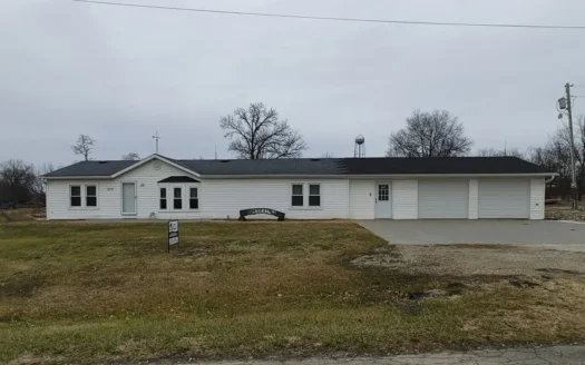 Enjoy the Peacefulness Of Small-town America!