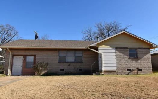 Brick Home in Healdton