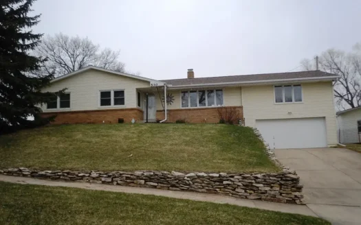 Ranch Home with Pool for Sale Missouri Valley Iowa