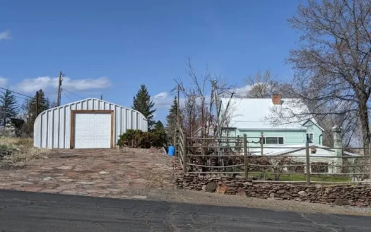 Eastern Oregon Home – Located in Hines