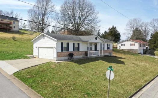 Wonderful Ranch Home on Double Lot for Sale in Hermann Mo!