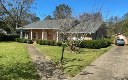 Very Nice 3 Bedroom, 2.5 Bath Brick Home on First Street