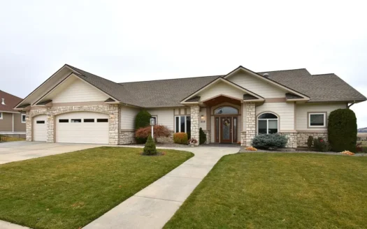 Premier Home for Sale in and Near Latah County, Idaho