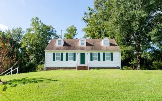 Hertford, Nc Home-over 1 Acre Lot Within Town Limits