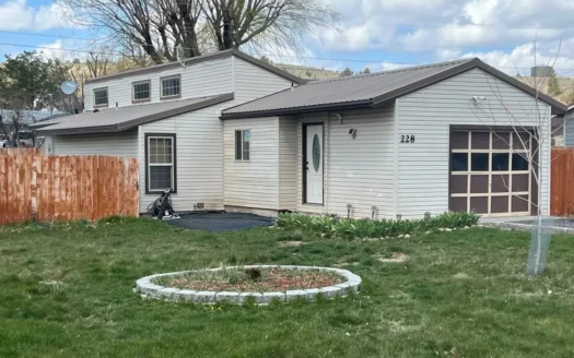 Eastern Oregon Home – Located in Hines