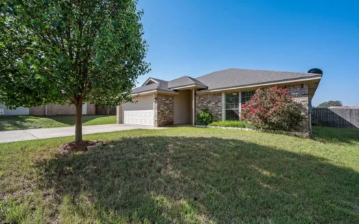 Home for Sale in Gatesville Texas Coryell County 3 Br 2 Bath