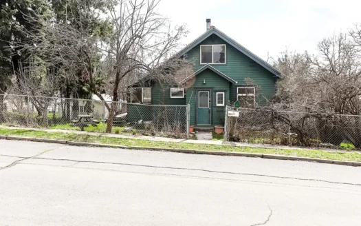 Single Family W/mom Law Suite for Sale in Moscow Idaho