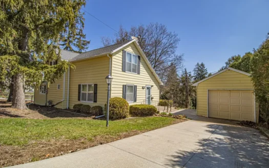 Anamosa Iowa Home for Sale