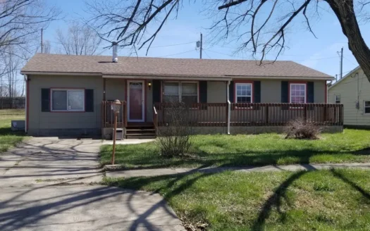 El Dorado Springs Missouri Home in Town for Sale