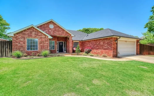 Home for Sale in Elk City, Oklahoma