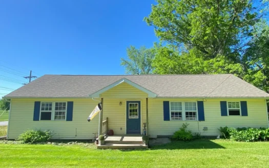 Corner Lot Ranch Style Home 3bed 2bath