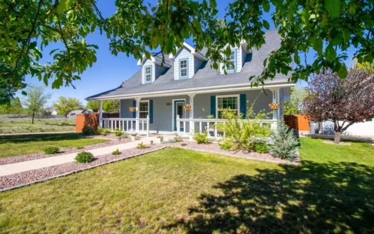 Colonial Style Home for Sale in Montezuma County, Co!