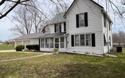 Historic Farm House for Sale Utica, Mo