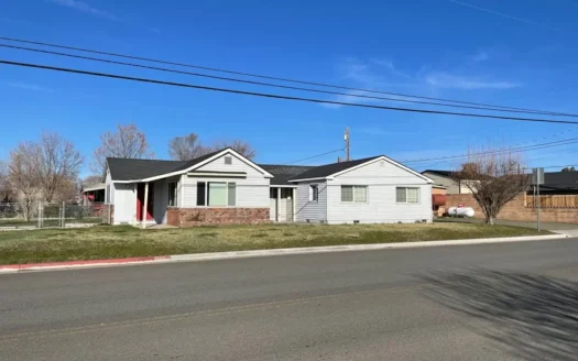 3bed/1bath Home with 1406 Sq.ft in City Limits