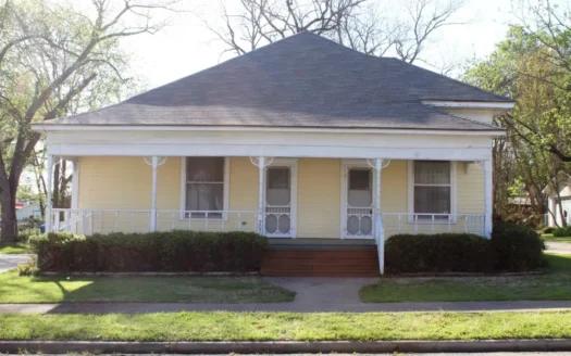 Historic Home in Town Winnsboro Wood County Texas – Dfw