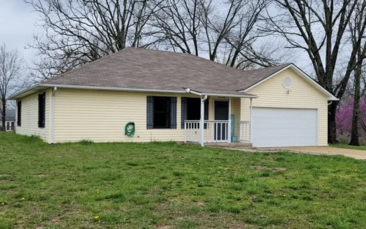 Home on Corner Lot Near West Plains Missouri