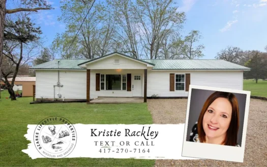 Remodeled Home in Town for Sale in Thayer, Mo