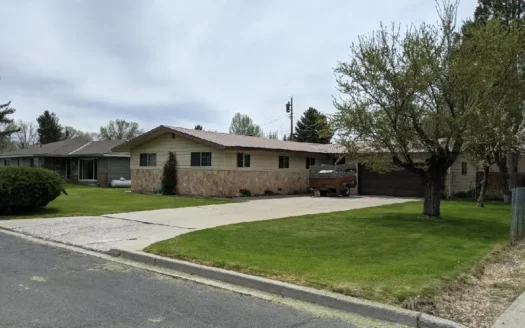 Eastern Oregon Home – Located in Burns