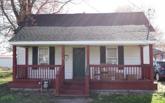 3 Bedroom, 1.5 Bath Home, Robinson, Il