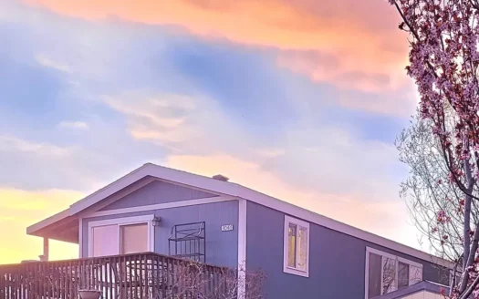 Beautiful Home with Amazing Views!