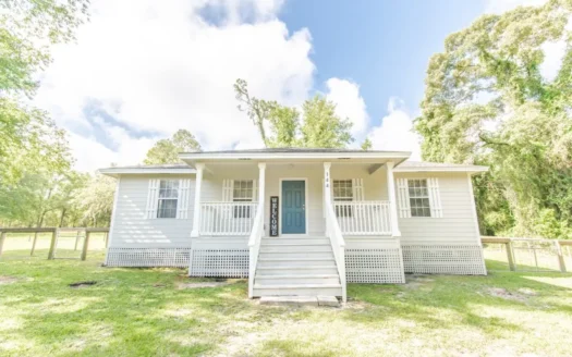 3br/2ba on 1 Acre Lake City, Fl