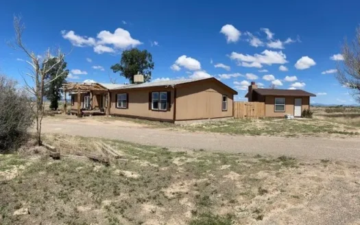 Country Home on 20±  Acres in Torrance County, New Mexico
