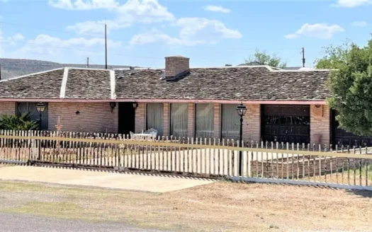 Sanderson House for Sale 209 1st St Terrell Co