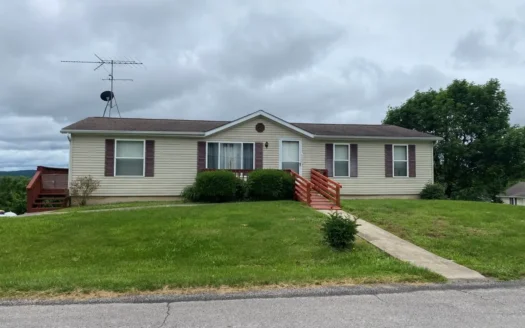 Home with Beautiful View for Sale in Rhineland, Mo