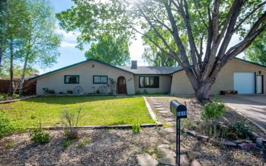 Country Home with Chef’s Kitchen for Sale in Cortez, Co!