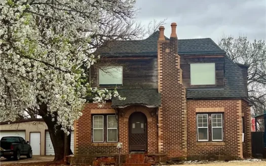Home for Sale in Elk City, Oklahoma