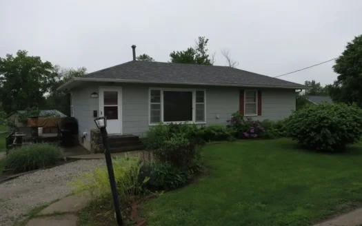 For Sale 2 Br Ranch Home in Bethany