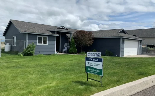 Eastern Oregon Home – Located in Hines