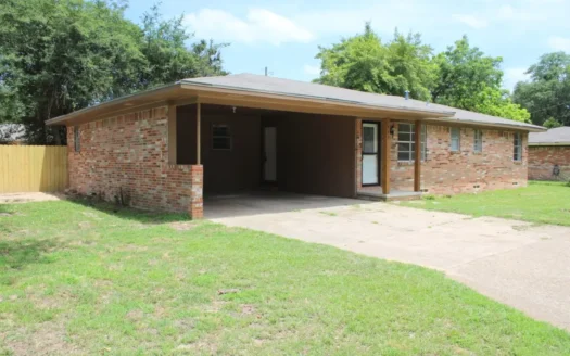 Winnsboro Texas – 3br-1.5ba Brick Home in Town East Tx
