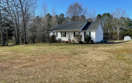 3 Bedroom Home for Sale in Tn with Pond & Storage