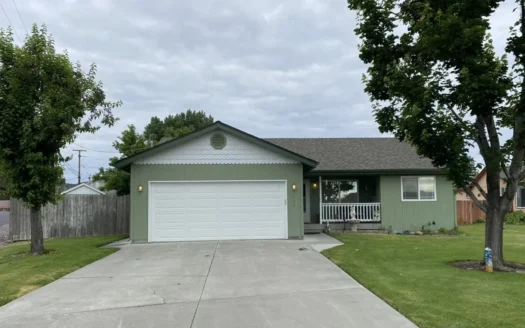 Eastern Oregon Home – Located in Hines