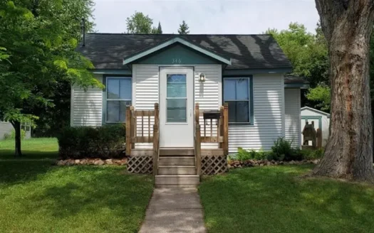 Home in the City Of Waupaca for Sale