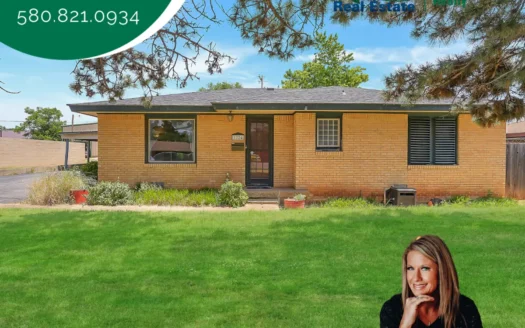 Home for Sale in Sayre, Oklahoma