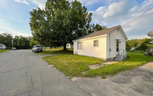 Maine Country Home for Sale