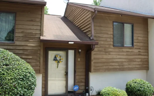 Charming Creekside Townhome for Sale in Hickory, Nc!