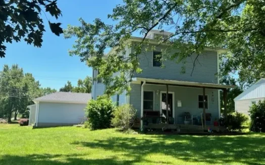 Large Family Home for Sale in Cameron Mo