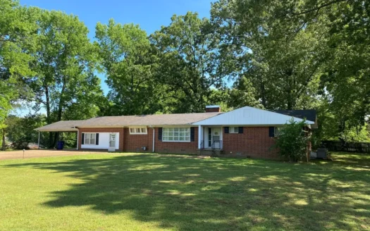 Brick Home in Savannah, Tn for Sale. Home in Town