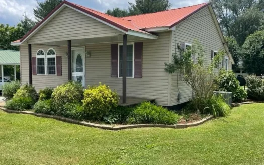 Accepted Offer – Home in Town for Sale – Burkesville, Ky